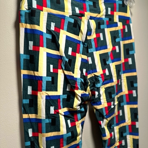 LulaRoe Perfect T Swing Top Small (8,10,12,14) & OS Leggings 2-10 Blue Bundle - Picture 14 of 17